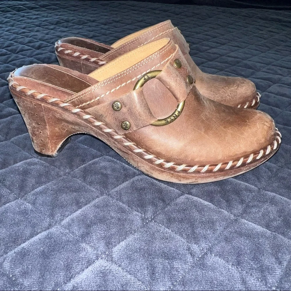 FRYE Charlotte Ring Harness Clog Mules Slip On Brown 7.5 Leather shoe